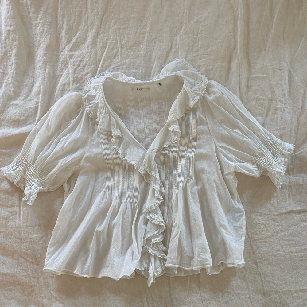 Doen White Ruffled Cotton Blouse